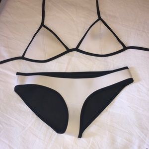 White triangl bikini set